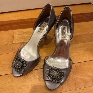Badgley Mischka Silver Women's Shoes Size 8.5